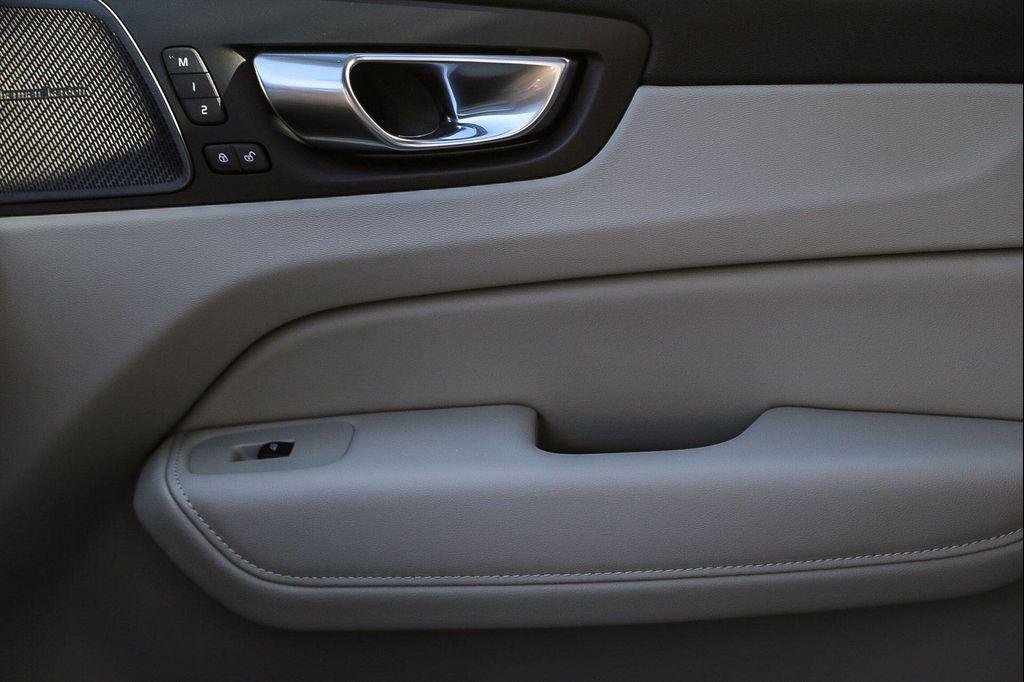 new 2026 Volvo XC60 Plug-In Hybrid car, priced at $75,960