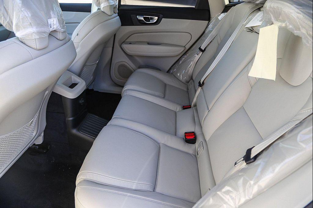 new 2026 Volvo XC60 Plug-In Hybrid car, priced at $75,960