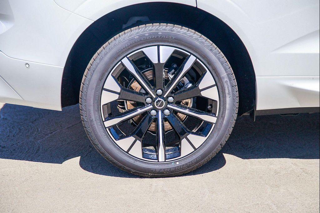 new 2026 Volvo XC60 car, priced at $58,710