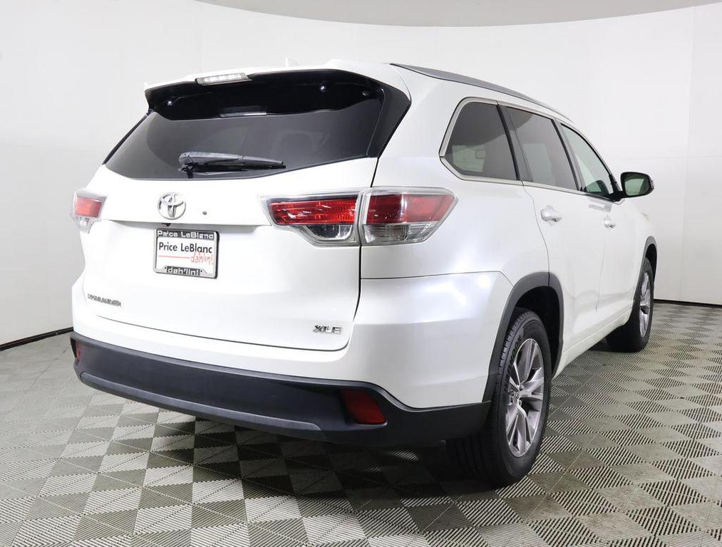 used 2015 Toyota Highlander car, priced at $10,994