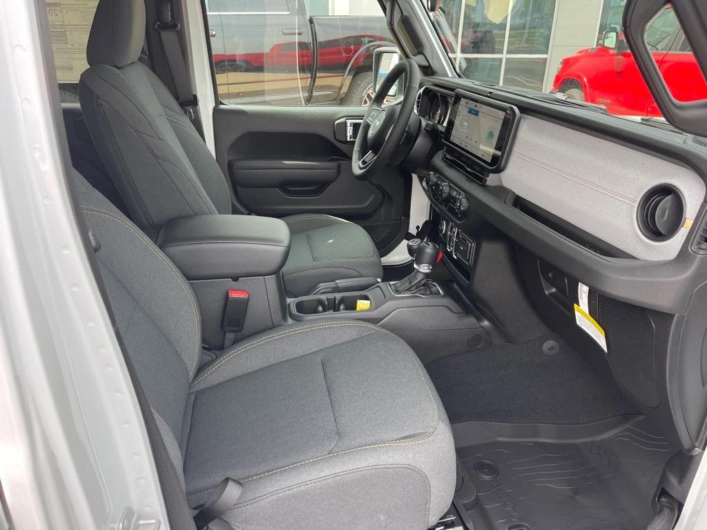new 2025 Jeep Wrangler car, priced at $43,415