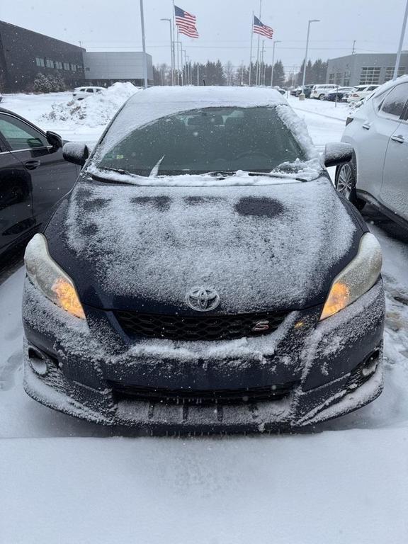 used 2009 Toyota Matrix car, priced at $4,000