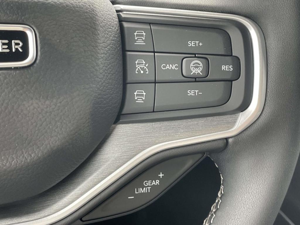 new 2026 Jeep Grand Wagoneer car, priced at $66,598