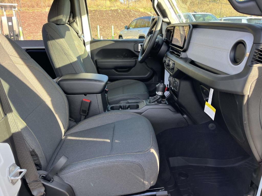 new 2026 Jeep Wrangler car, priced at $35,453