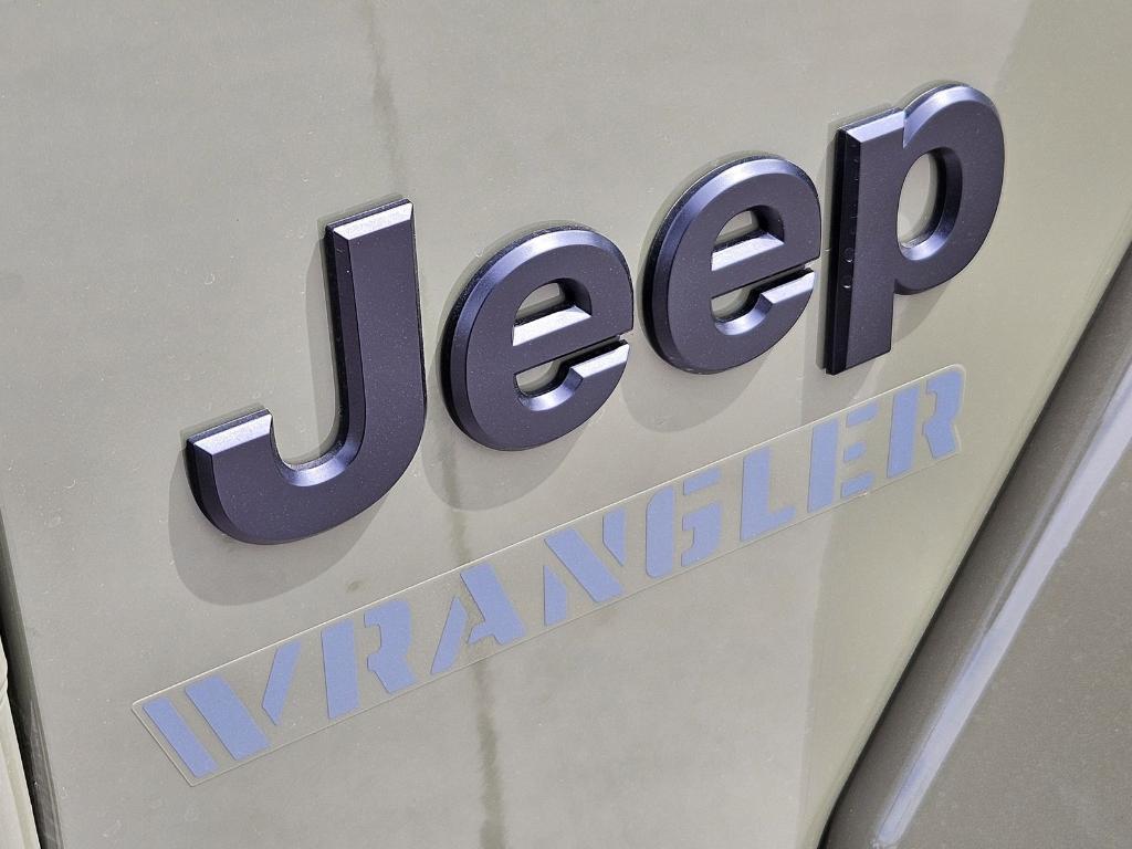 new 2026 Jeep Wrangler car, priced at $46,423