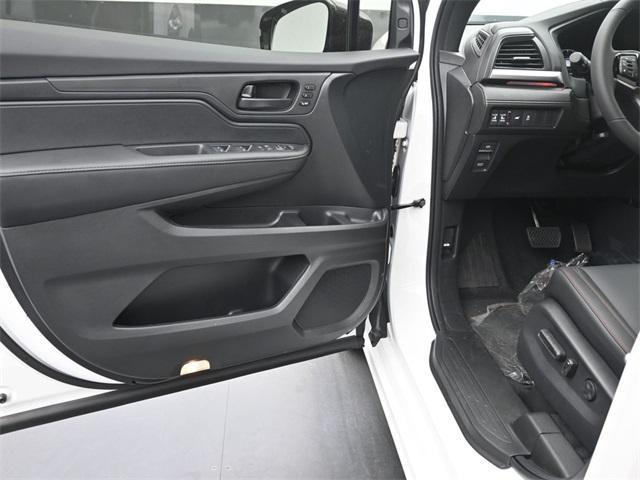 new 2026 Honda Odyssey car, priced at $44,350