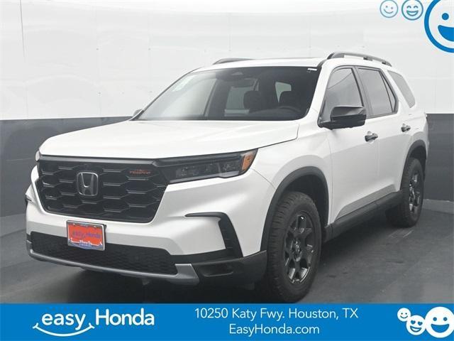 new 2025 Honda Pilot car, priced at $49,855
