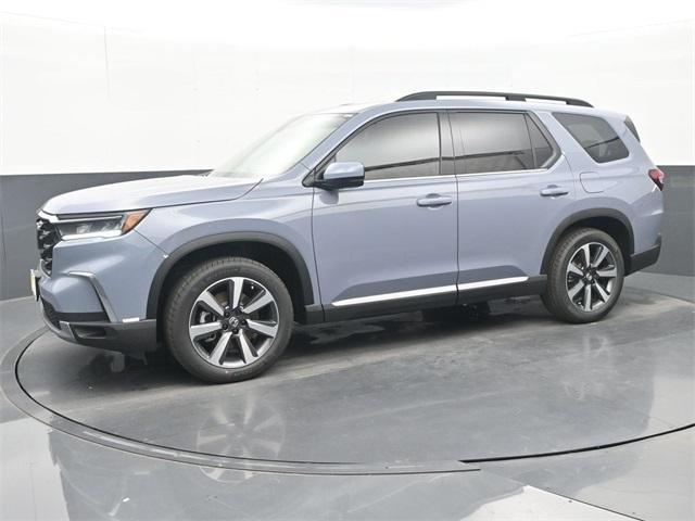 new 2025 Honda Pilot car, priced at $50,055