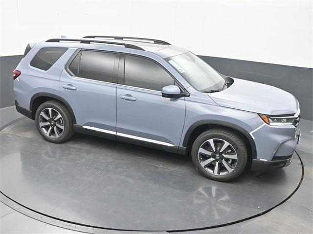 new 2025 Honda Pilot car, priced at $50,055