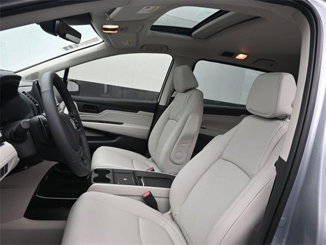 new 2026 Honda Odyssey car, priced at $44,190