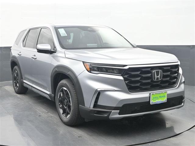 new 2025 Honda Pilot car, priced at $46,562