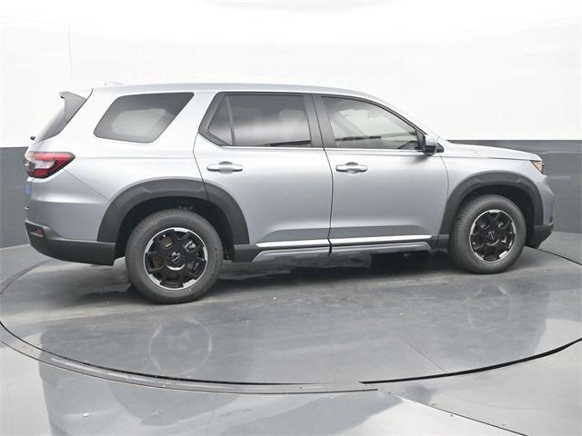 new 2025 Honda Pilot car, priced at $46,562