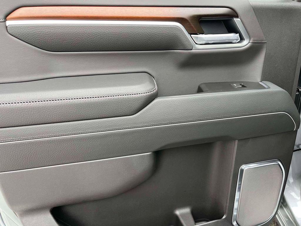 new 2026 GMC Sierra 1500 car, priced at $75,437