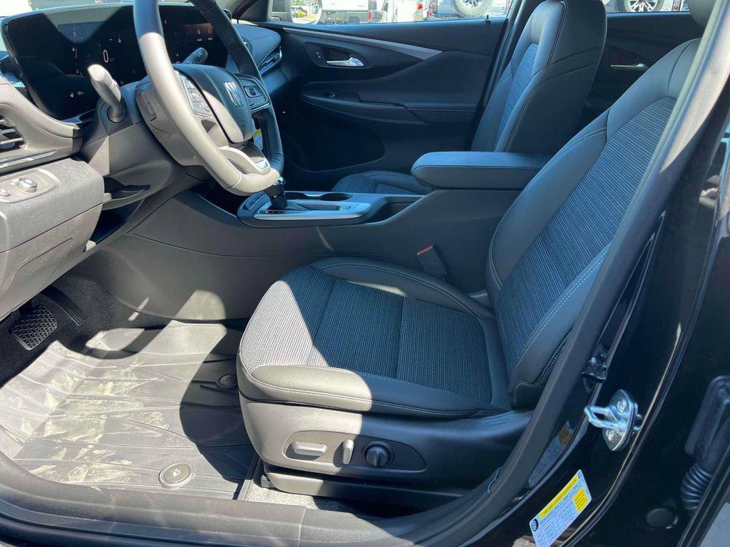 new 2025 Buick Envista car, priced at $25,404
