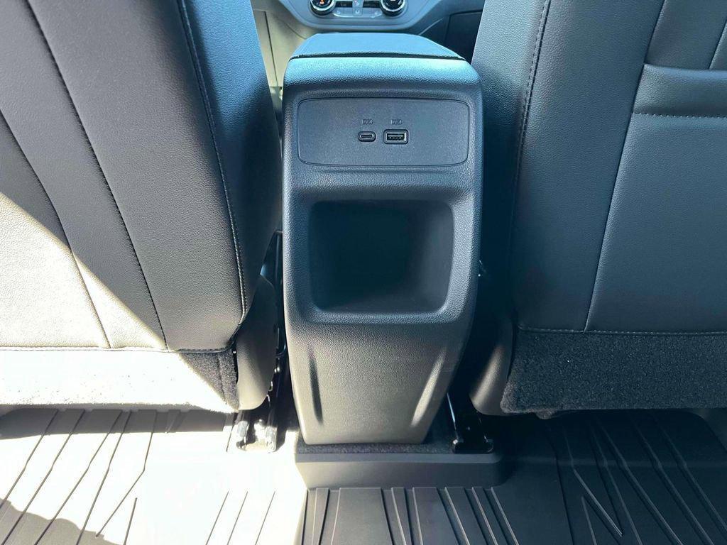 new 2025 Buick Envista car, priced at $25,404