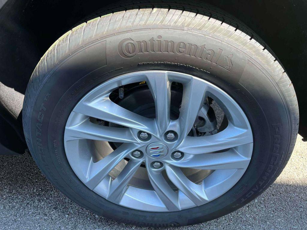 new 2025 Buick Envista car, priced at $25,404