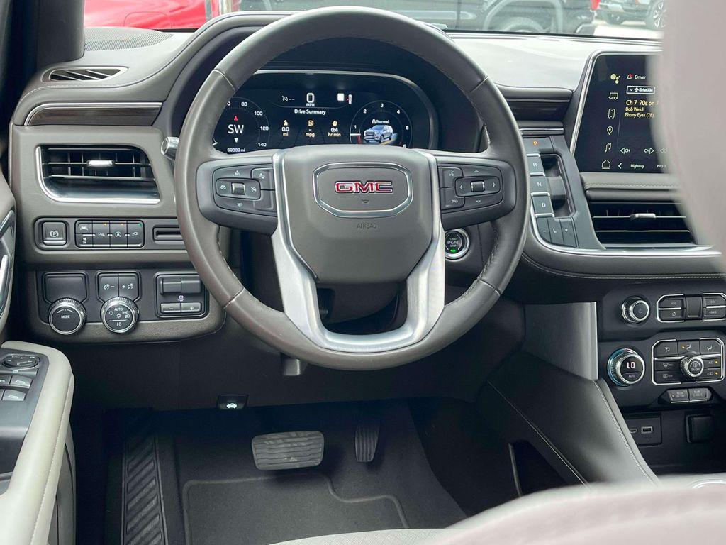 used 2022 GMC Yukon car, priced at $37,940