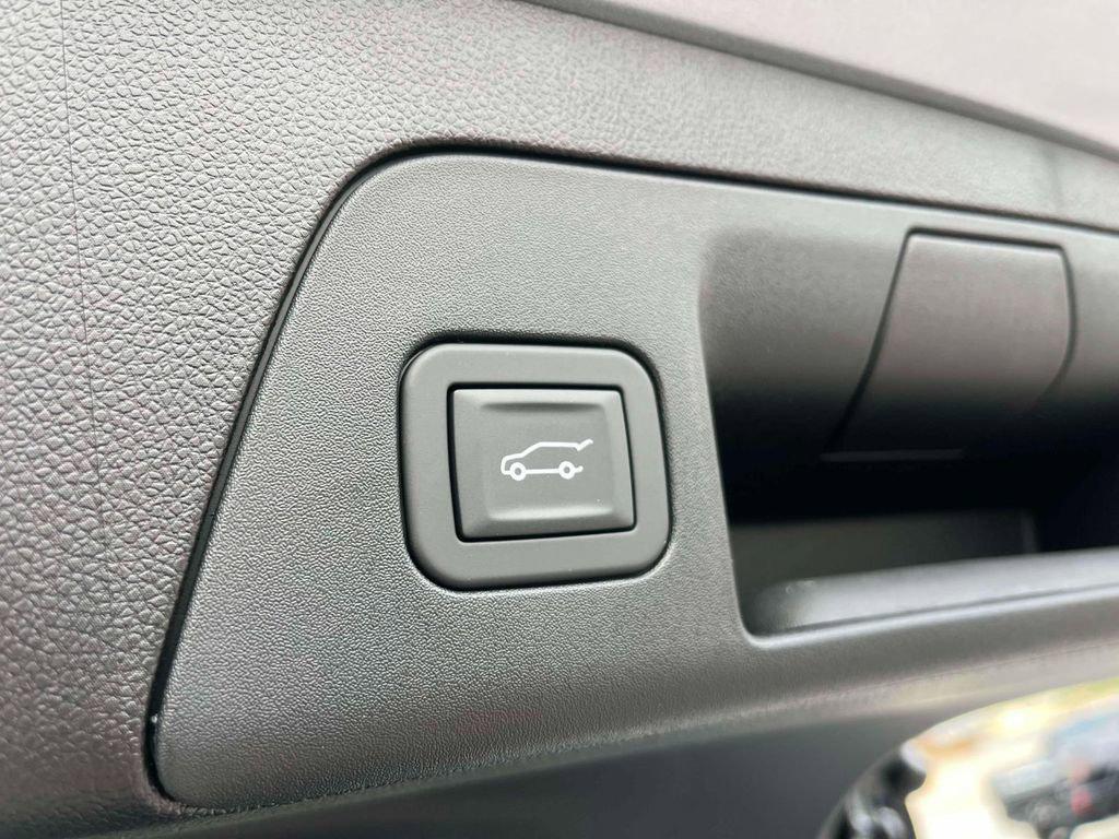 new 2026 Buick Envision car, priced at $51,588