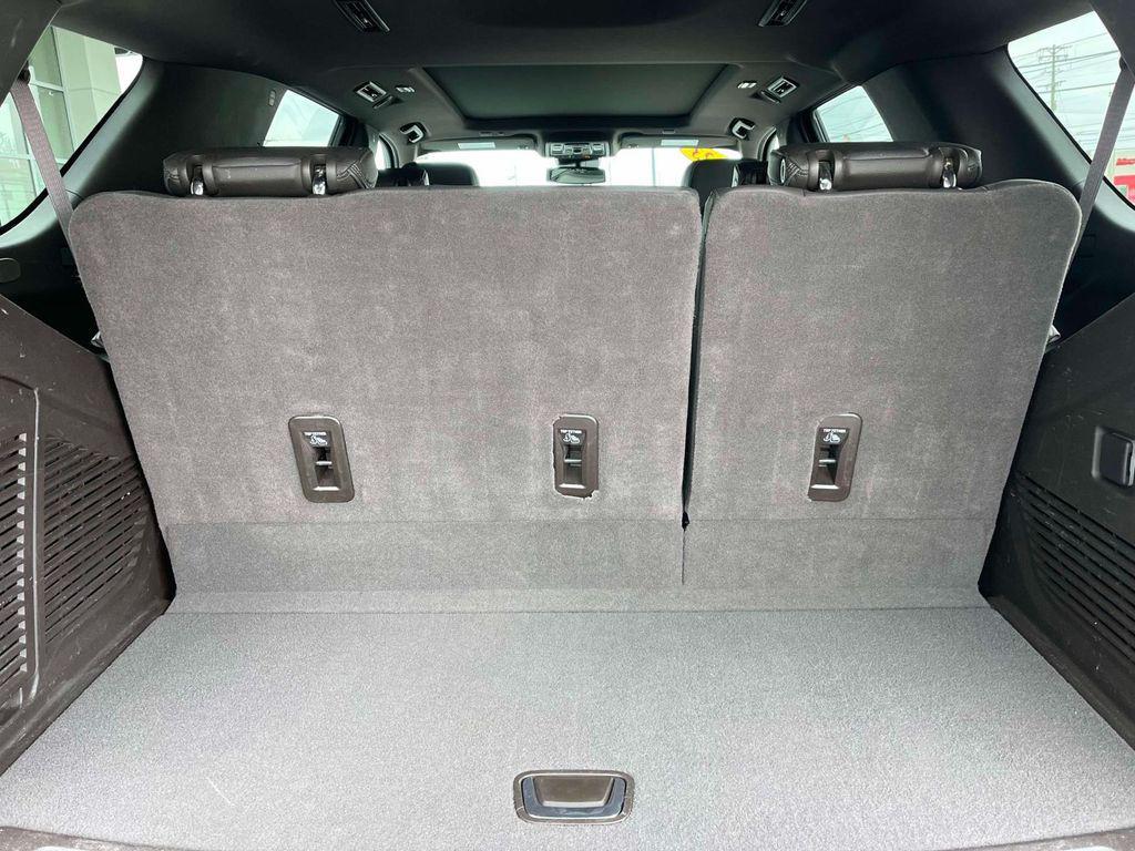 used 2023 GMC Yukon car, priced at $51,464