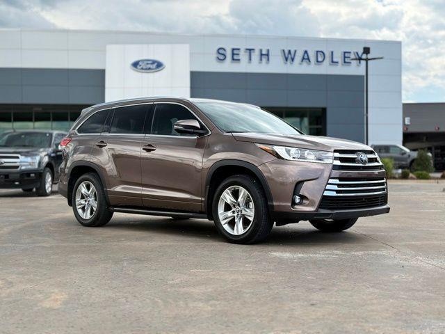 used 2019 Toyota Highlander car, priced at $28,905
