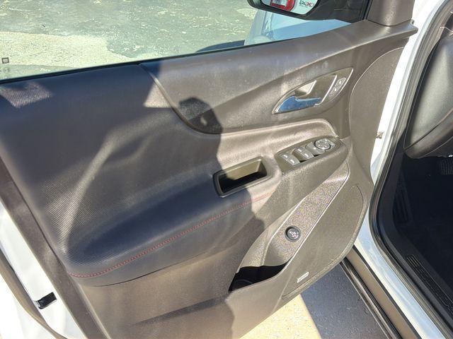 used 2022 Chevrolet Equinox car, priced at $18,800