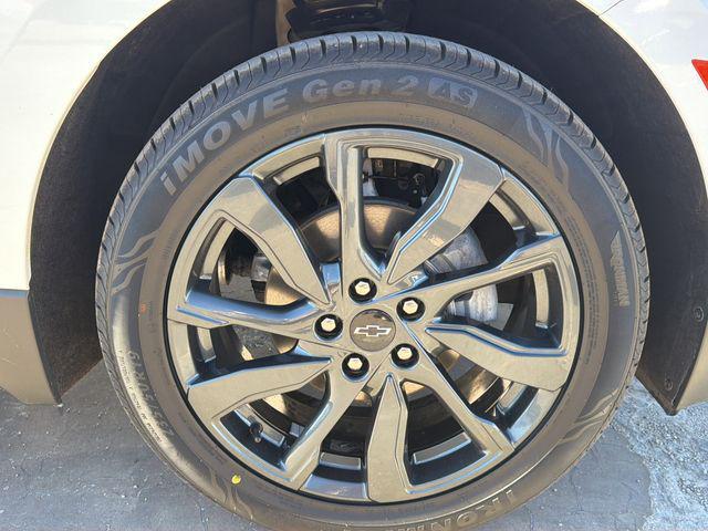 used 2022 Chevrolet Equinox car, priced at $18,800