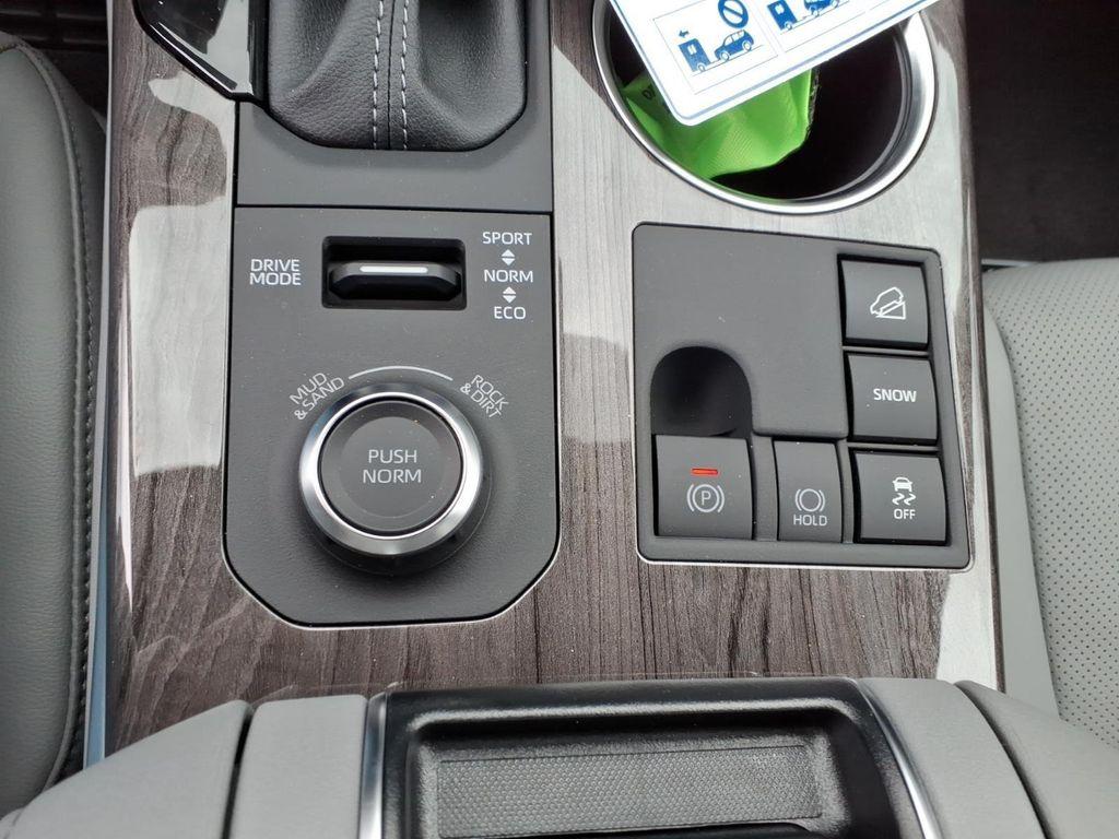 new 2026 Toyota Highlander car, priced at $53,299
