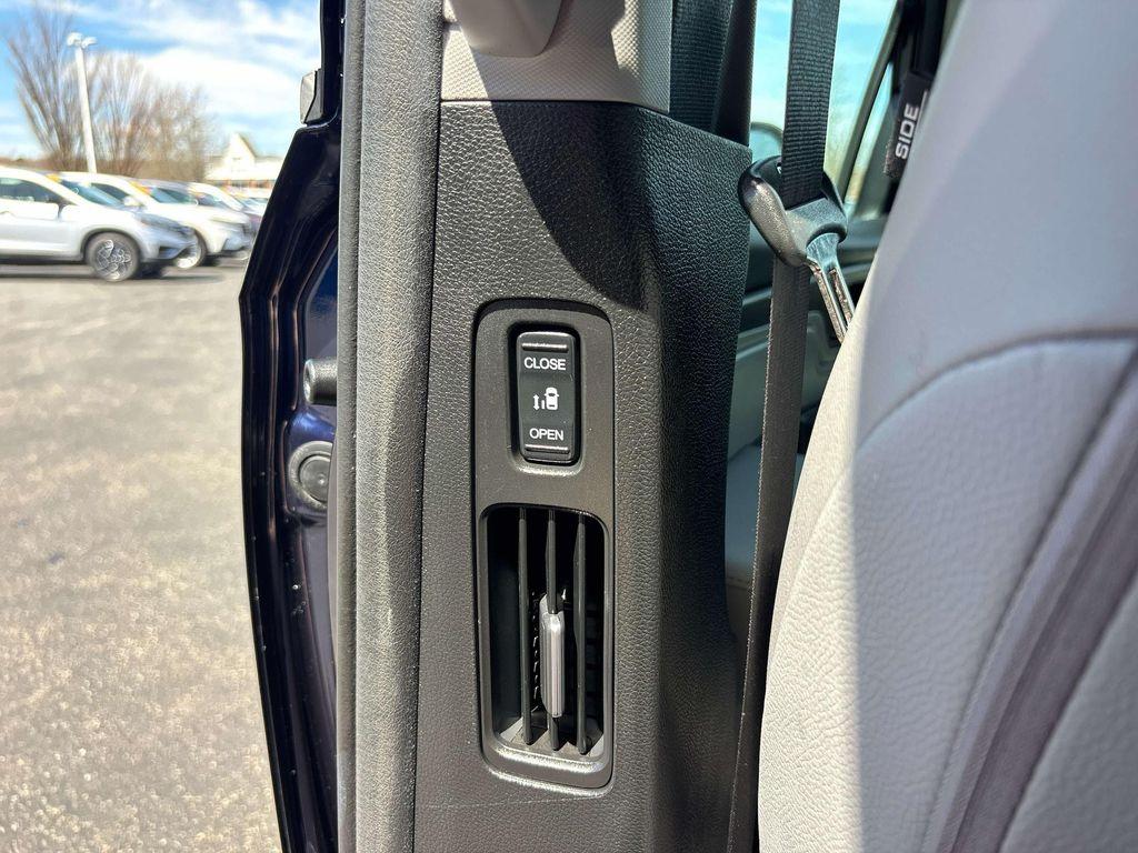 used 2023 Honda Odyssey car, priced at $35,484