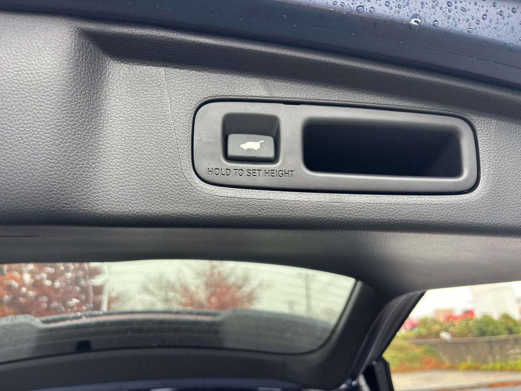 new 2026 Honda CR-V Hybrid car, priced at $41,675