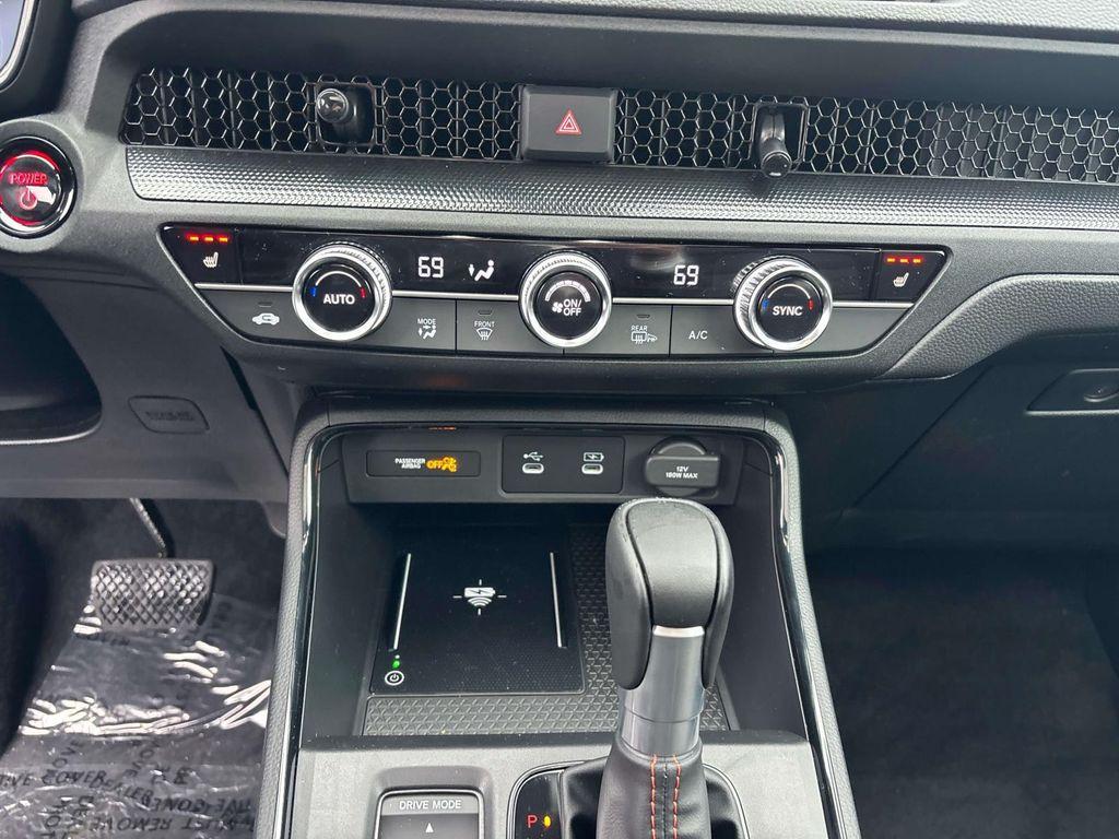 new 2026 Honda CR-V Hybrid car, priced at $41,675