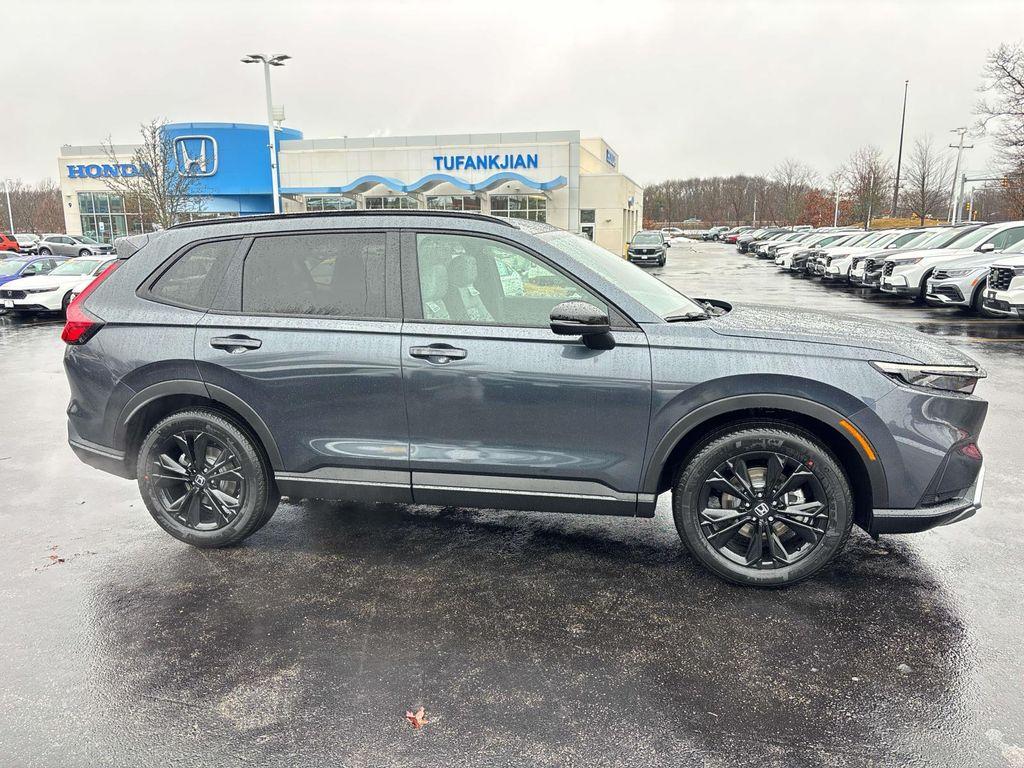 new 2026 Honda CR-V Hybrid car, priced at $43,700