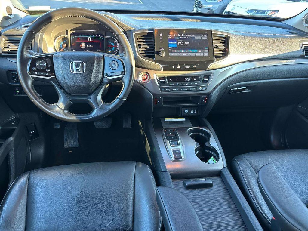 used 2022 Honda Pilot car, priced at $32,487