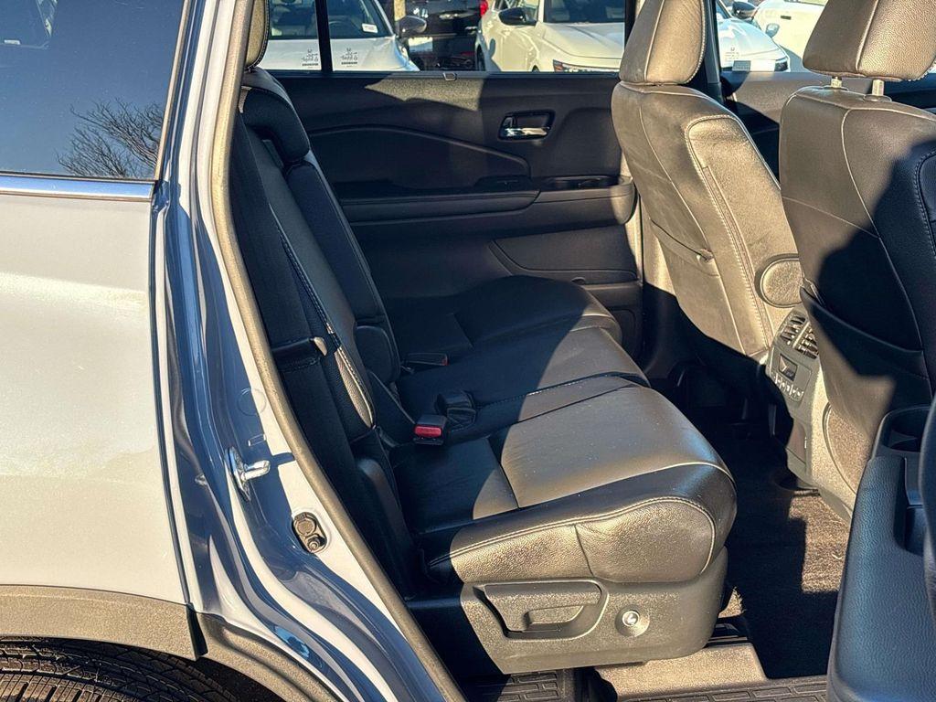 used 2022 Honda Pilot car, priced at $32,487