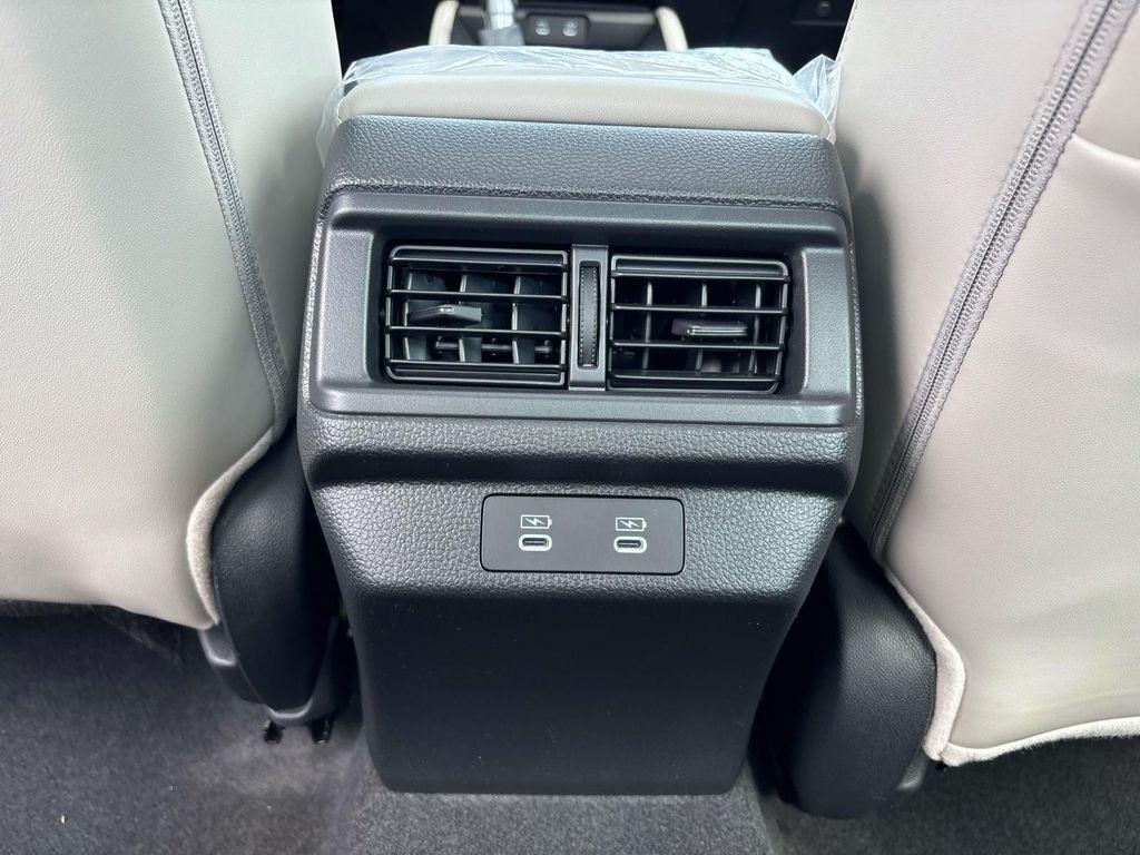 new 2026 Honda Accord Hybrid car, priced at $41,644