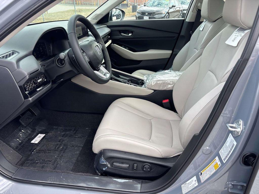 new 2026 Honda Accord Hybrid car, priced at $41,644