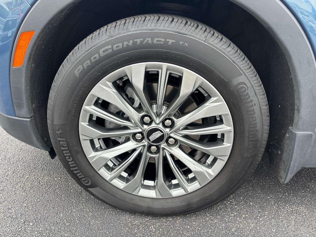 used 2024 Cadillac XT4 car, priced at $28,987