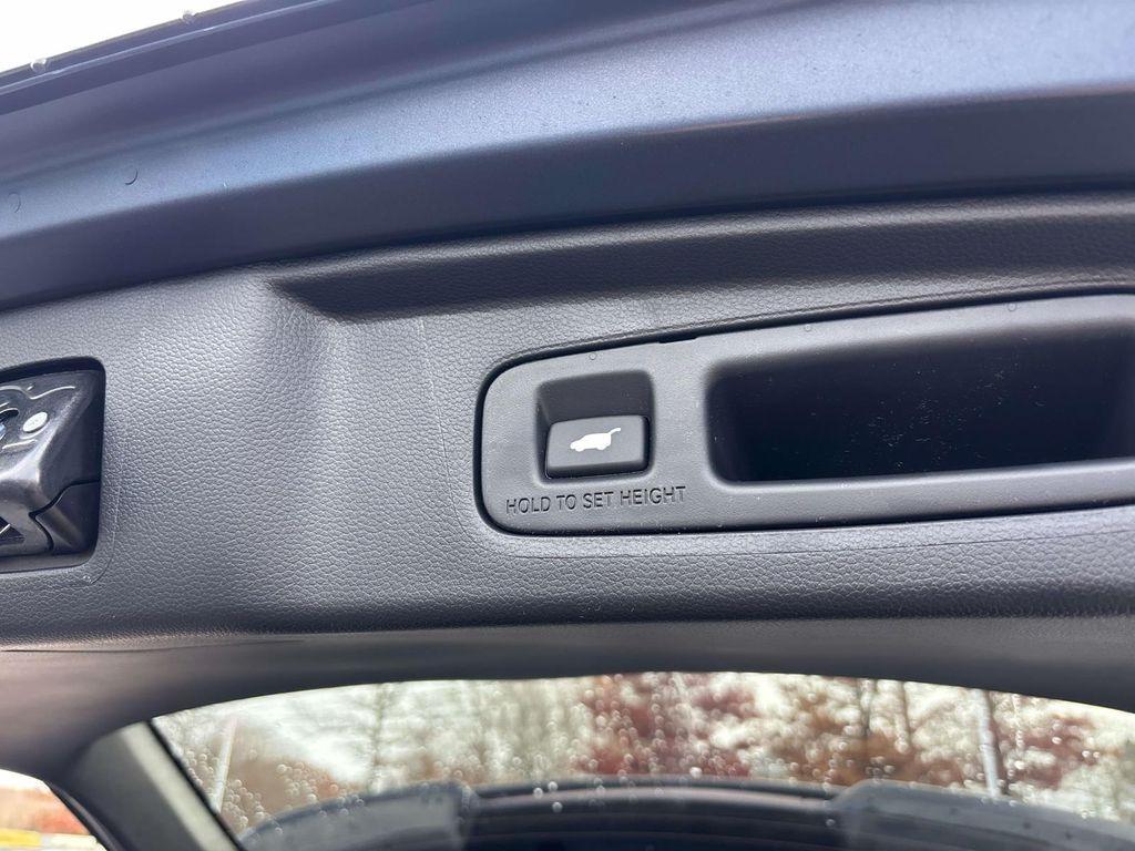 new 2026 Honda CR-V Hybrid car, priced at $40,250