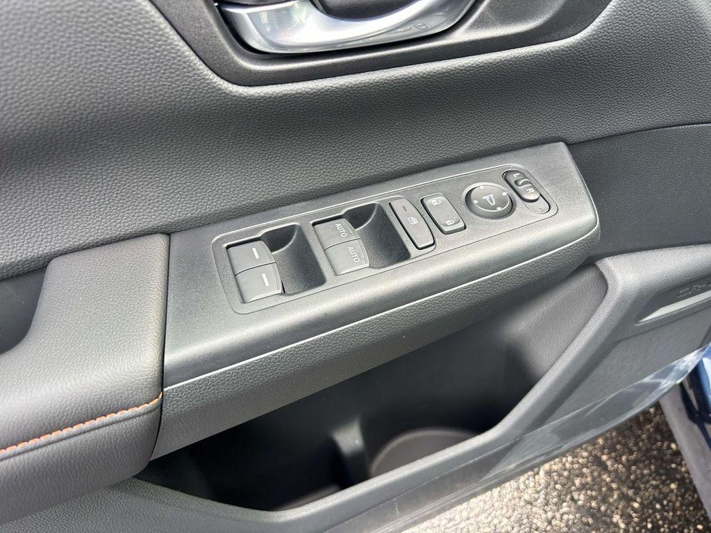 new 2026 Honda CR-V Hybrid car, priced at $40,250