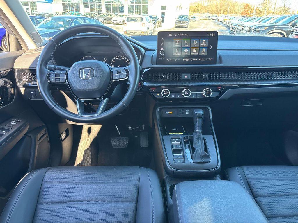 used 2023 Honda CR-V car, priced at $31,987