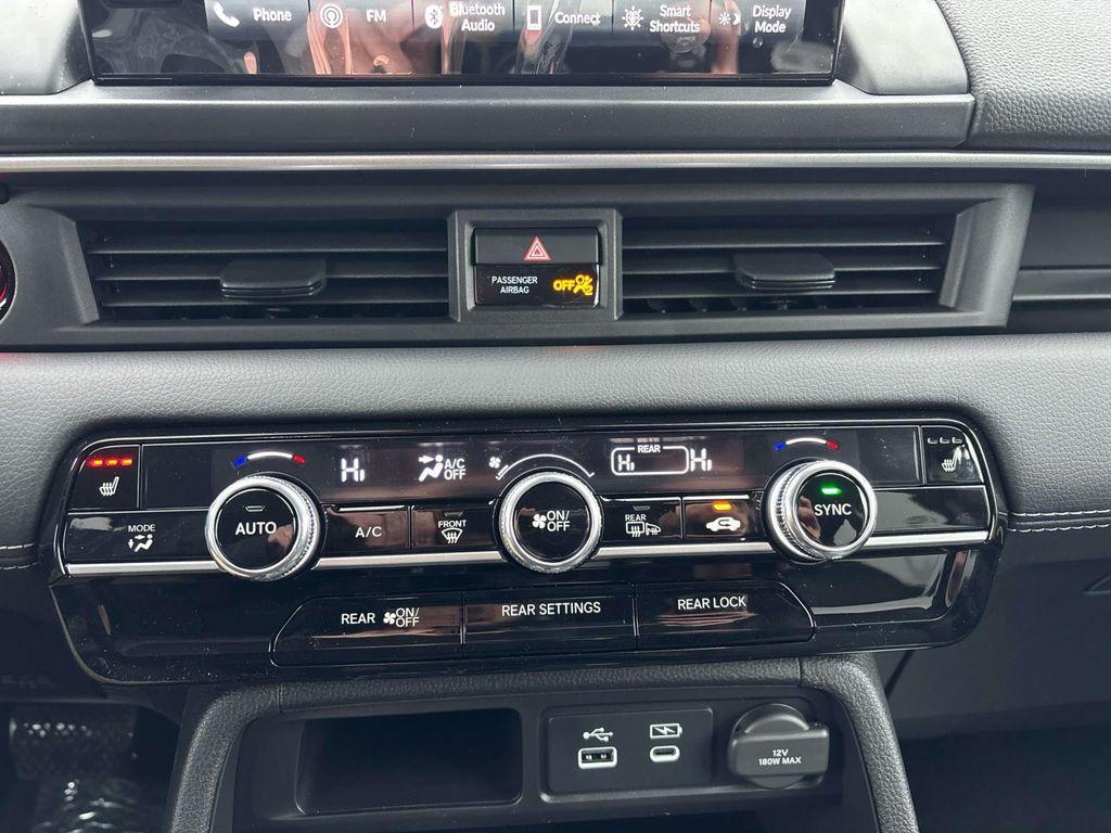 new 2025 Honda Pilot car, priced at $47,550