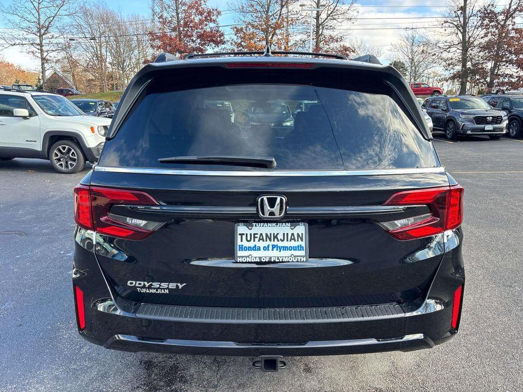 new 2026 Honda Odyssey car, priced at $45,685