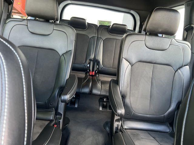 used 2024 Jeep Grand Cherokee L car, priced at $35,770