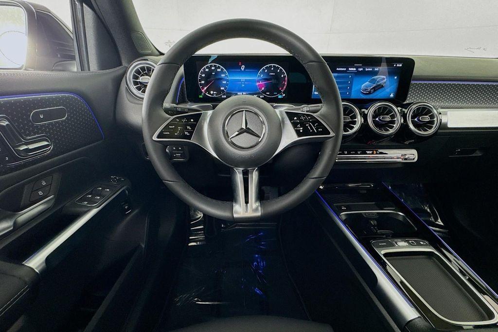 new 2025 Mercedes-Benz GLB 250 car, priced at $47,145