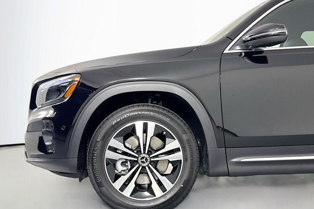 new 2025 Mercedes-Benz GLB 250 car, priced at $47,145