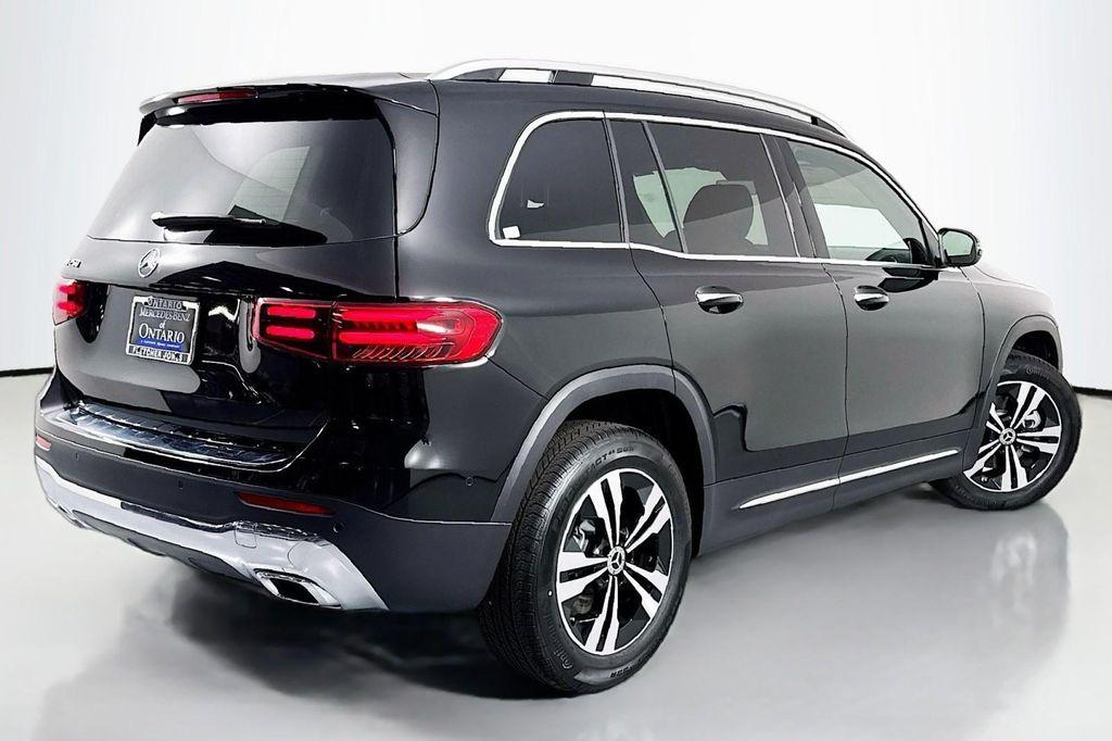 new 2025 Mercedes-Benz GLB 250 car, priced at $47,145