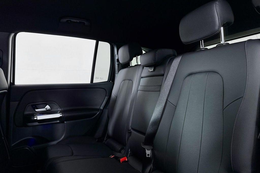 new 2025 Mercedes-Benz GLB 250 car, priced at $47,145