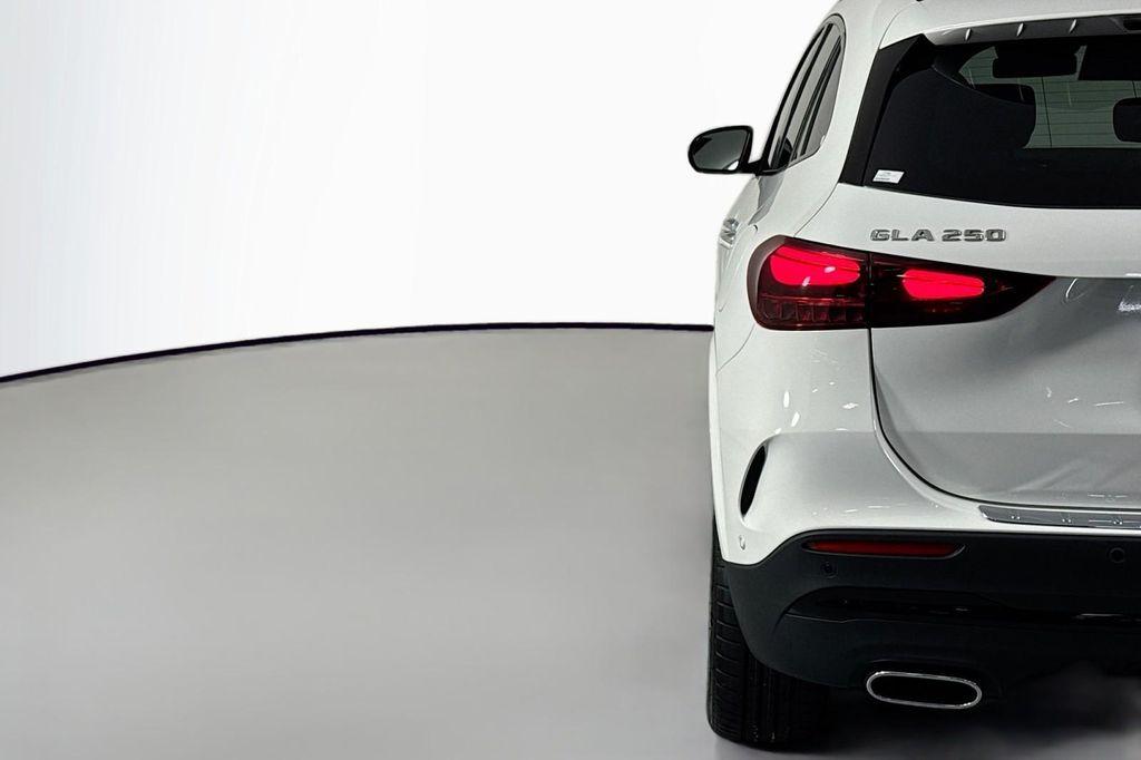 new 2026 Mercedes-Benz GLA 250 car, priced at $50,805
