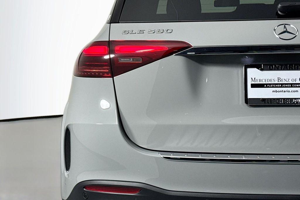 new 2026 Mercedes-Benz GLE 580 car, priced at $98,170