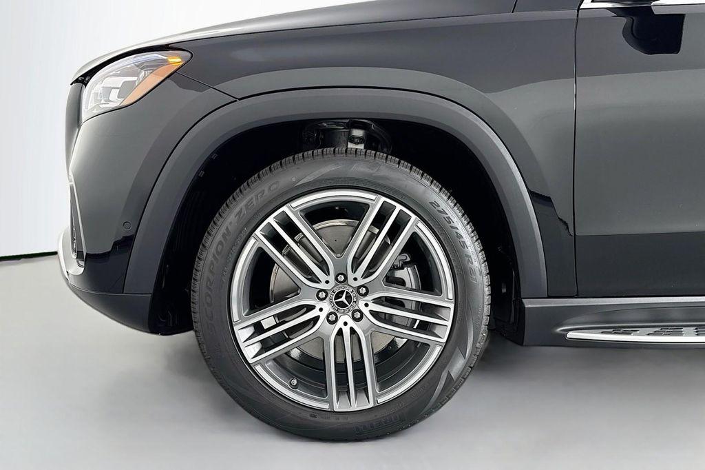 new 2026 Mercedes-Benz GLS 450 car, priced at $93,715