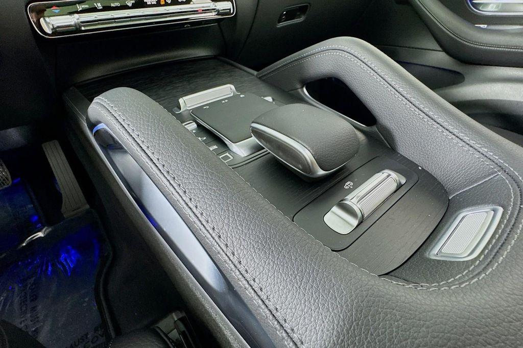 new 2026 Mercedes-Benz GLE 580 car, priced at $98,585